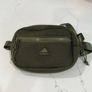 NWOT Adidas Army Green Belt Bag